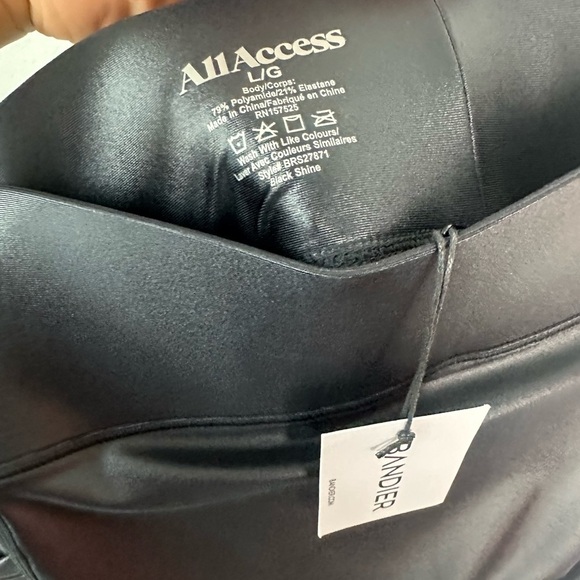 NWT All Access Bandier Black Shine Center Stage Leggings Size L MSRP $98 - Picture 5 of 6